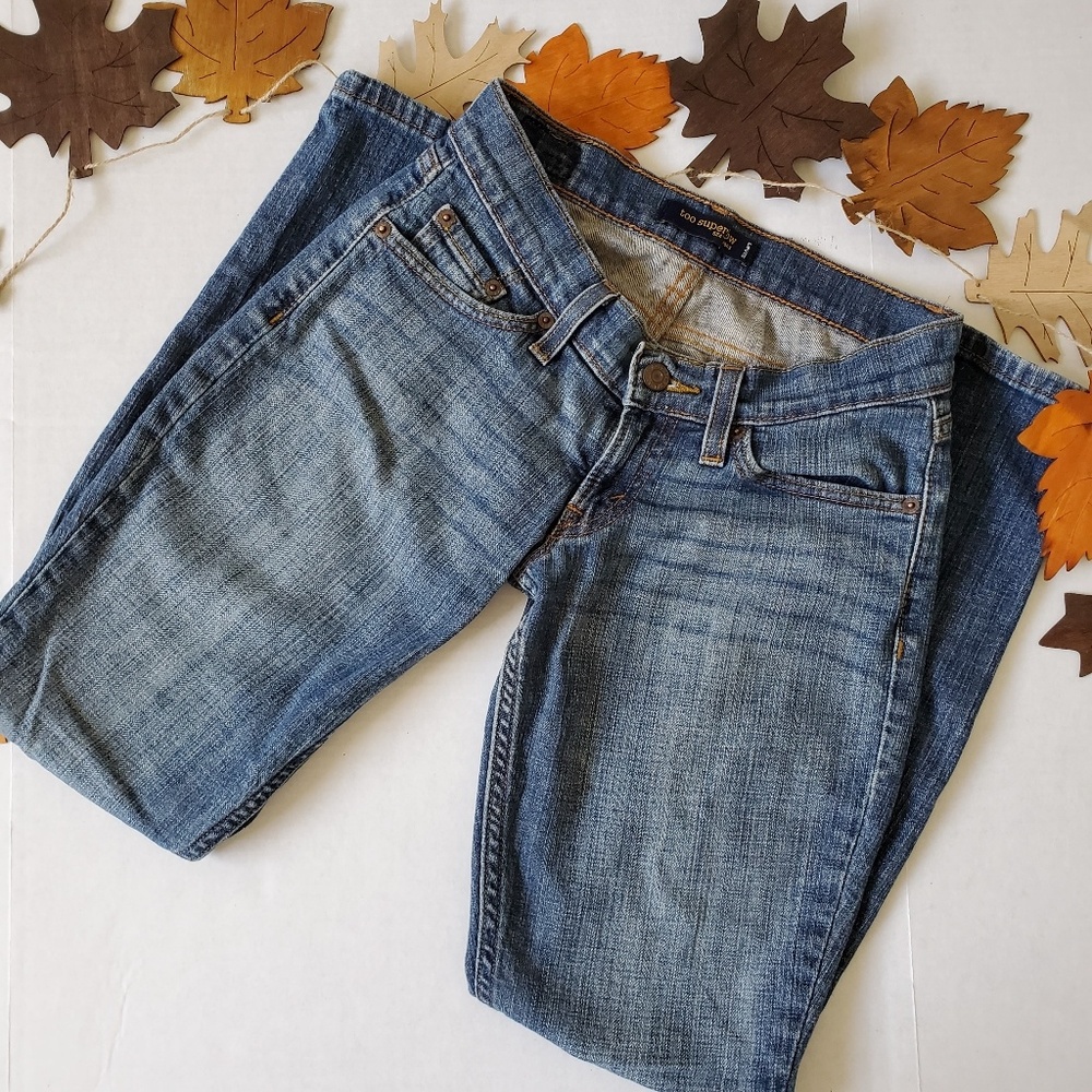 Levi's 524 super low. Good condition Size 0 S/C